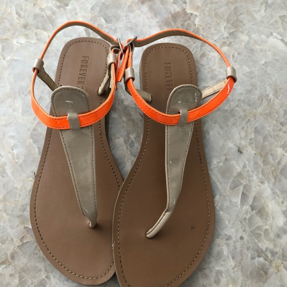 Sandals - Picture 3 of 4